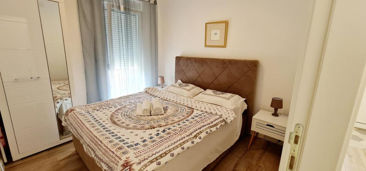 Apartments Tivat Exterior foto