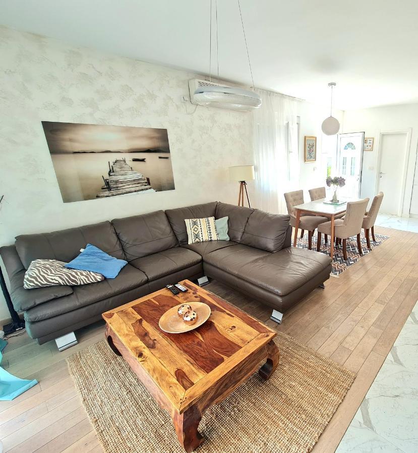 Apartments Tivat Exterior foto