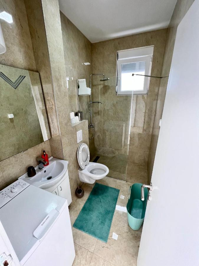Apartments Tivat Exterior foto